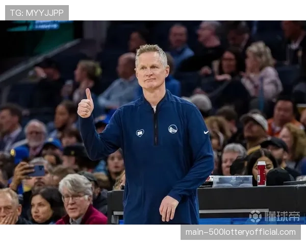 科尔谈执教风格演变：现在不怎么喊具体战术，注重空间与轮转